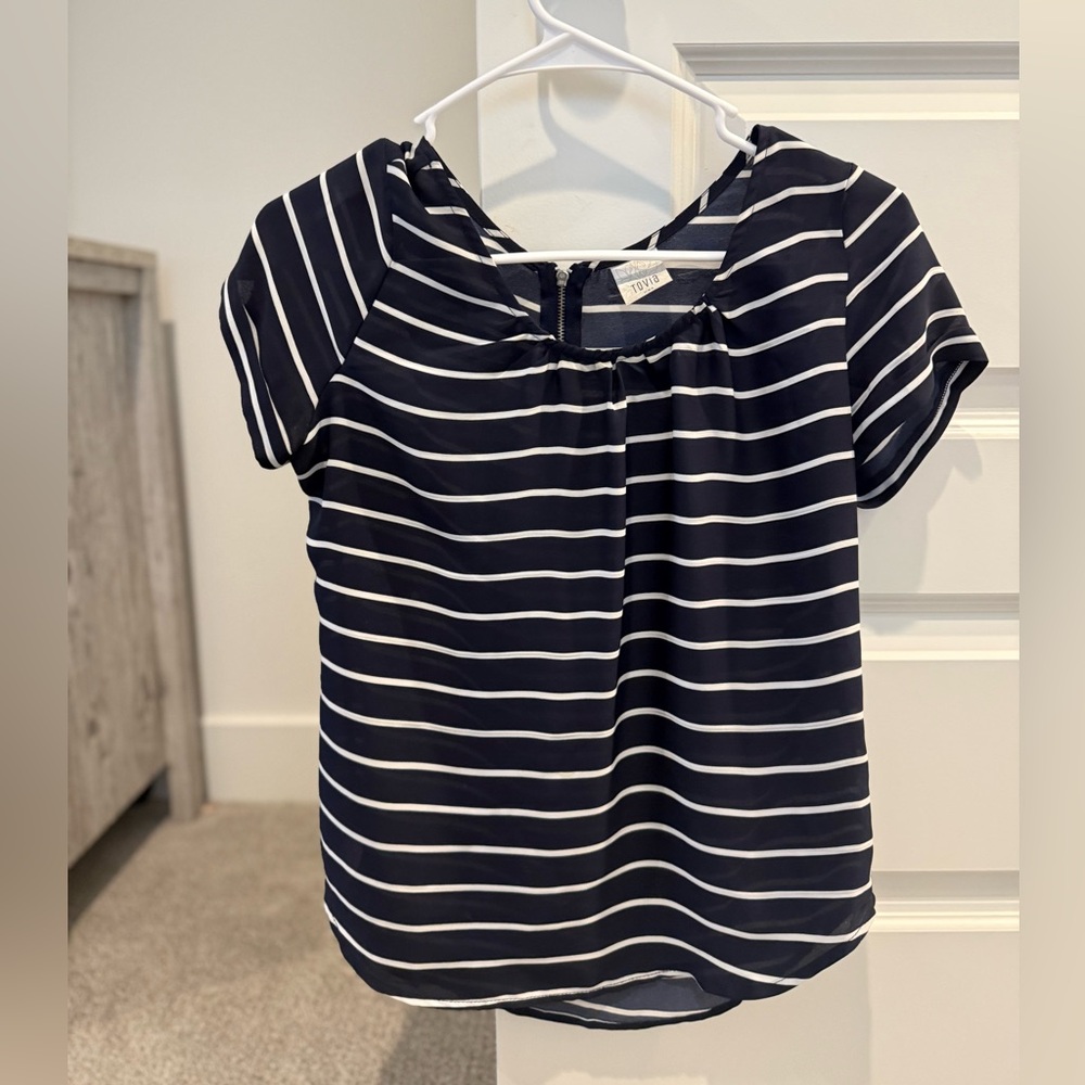 Vineyard Vines Black and White Short Sleeve Blouse